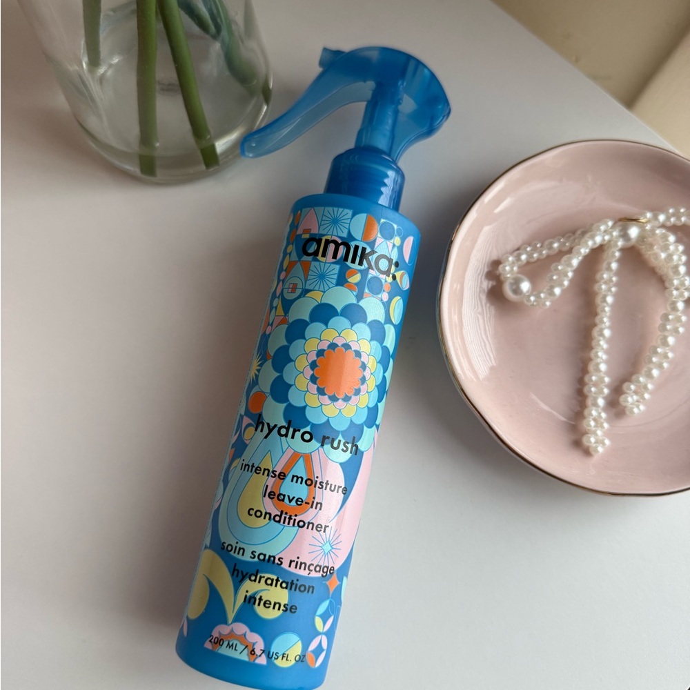 Amika Hydra-Rush Intense Moisture Leave-In Conditioner - Blue and Pink - Picture 6 of 6
